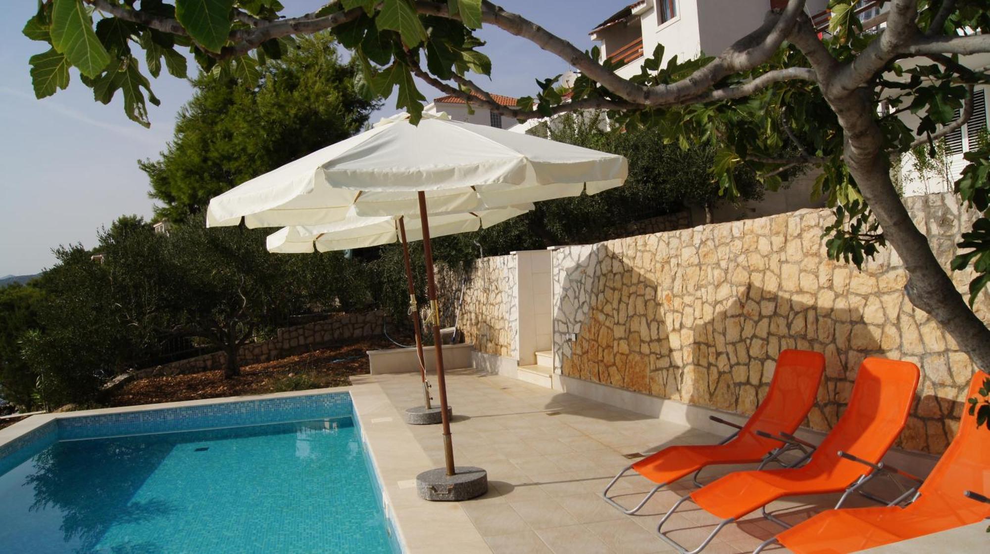Apartments Niana With Heated Seawater Swimingpool Округ-Доньи Экстерьер фото