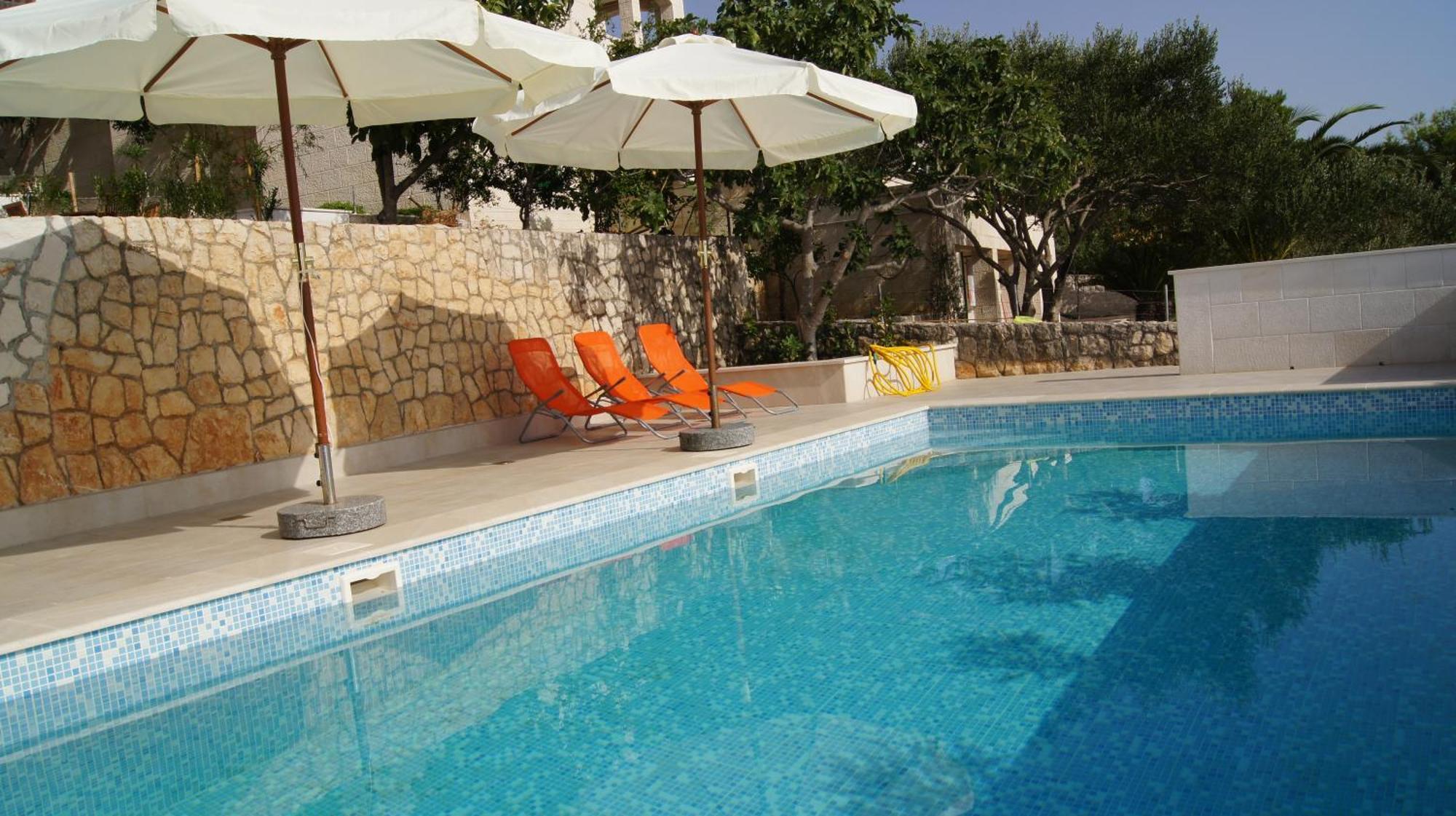 Apartments Niana With Heated Seawater Swimingpool Округ-Доньи Экстерьер фото