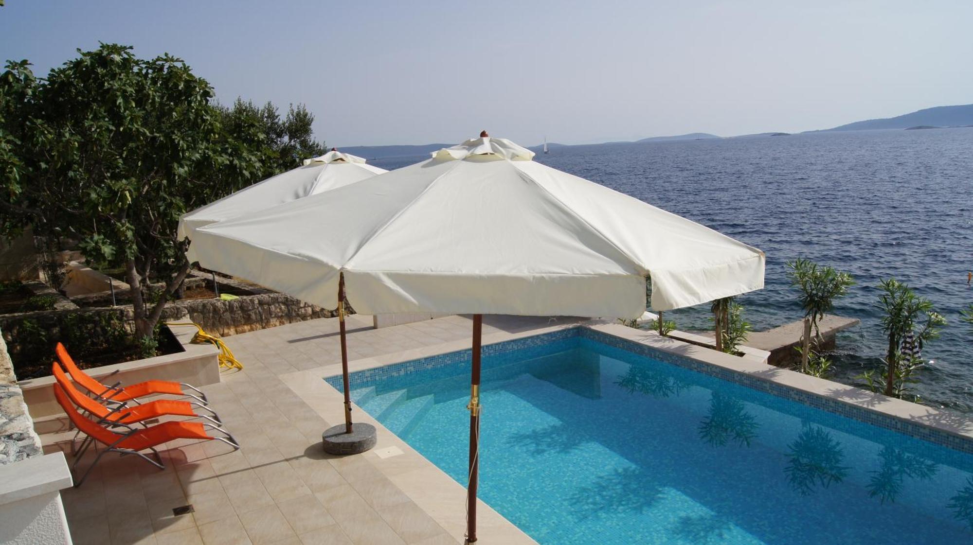Apartments Niana With Heated Seawater Swimingpool Округ-Доньи Экстерьер фото
