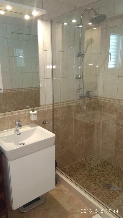 Apartments Niana With Heated Seawater Swimingpool Округ-Доньи Экстерьер фото