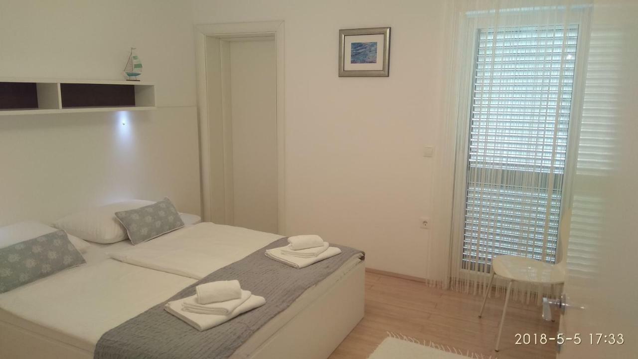 Apartments Niana With Heated Seawater Swimingpool Округ-Доньи Экстерьер фото